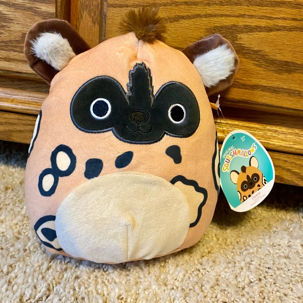 7.5 inch Deeto the African Wild Dog